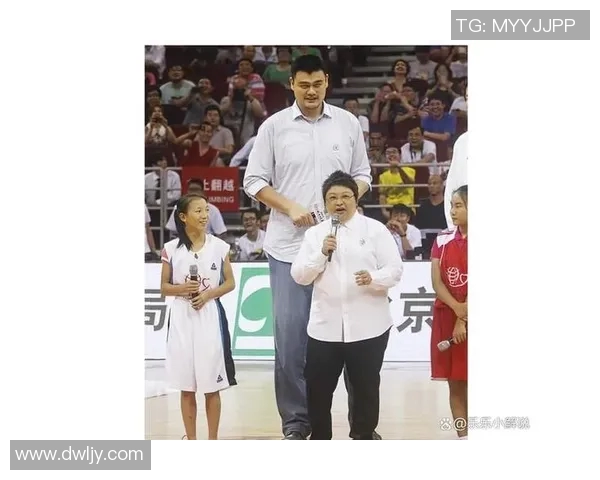 姚明身高背后的真相其实并非如外界所言那么高大 姚明身高背后的真相其实并非如外界所言那么高大