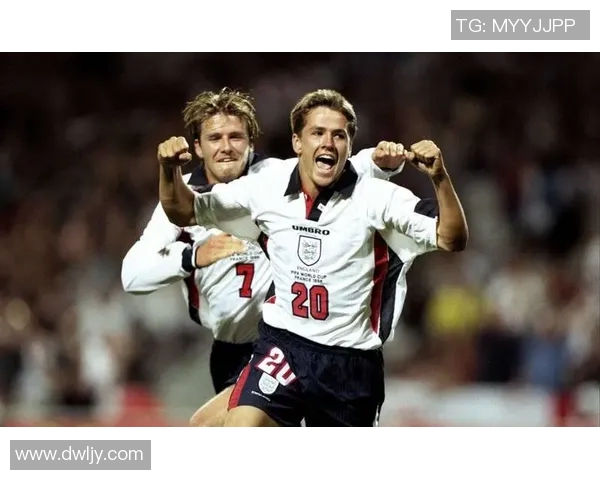 回顾英超传奇欧文的精彩瞬间与足球生涯视频集锦