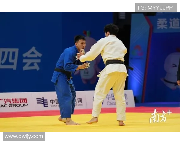 足球明星在柔道领域的表现与训练是否能相辅相成探讨