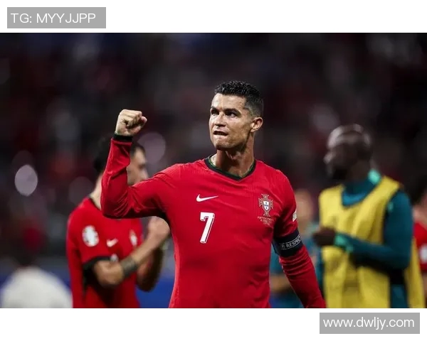 足球明星贾蒂尔的传奇人生与辉煌成就揭秘 足球明星贾蒂尔的传奇人生与辉煌成就揭秘