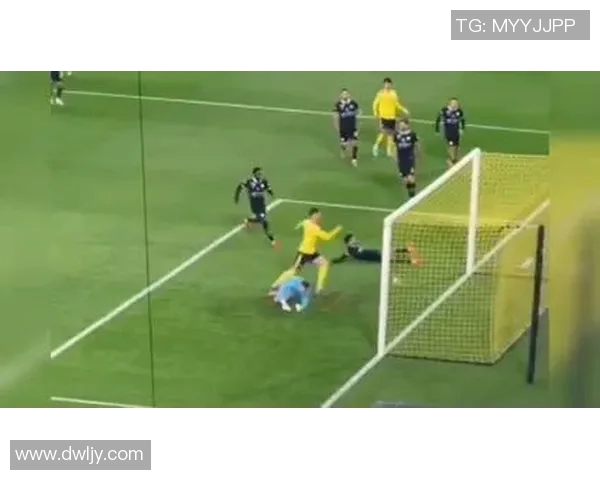 足球明星配对连线挑战赛揭秘谁是最佳组合与默契搭档